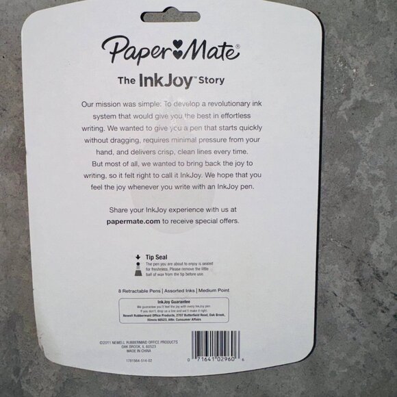 Paper Mate InkJoy 300RT Ballpoint Pen, Assorted Colors, 8-Count - Picture 3 of 3